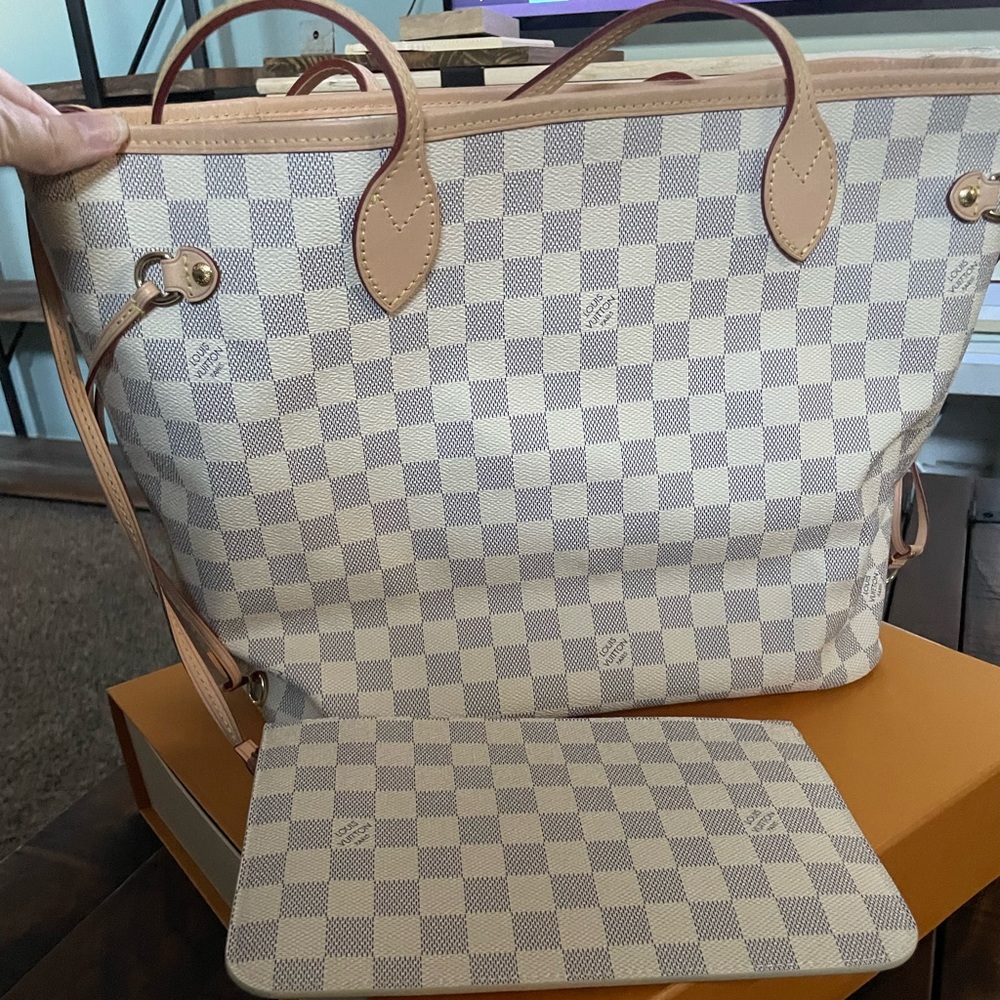 Louie Vuitton tote bag